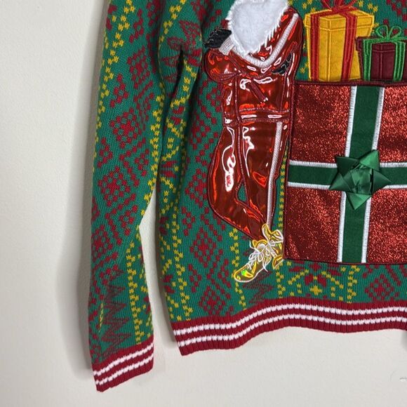 Blizzard bay festive Christmas Sweater with Santa Design with pouch medium - Picture 7 of 9